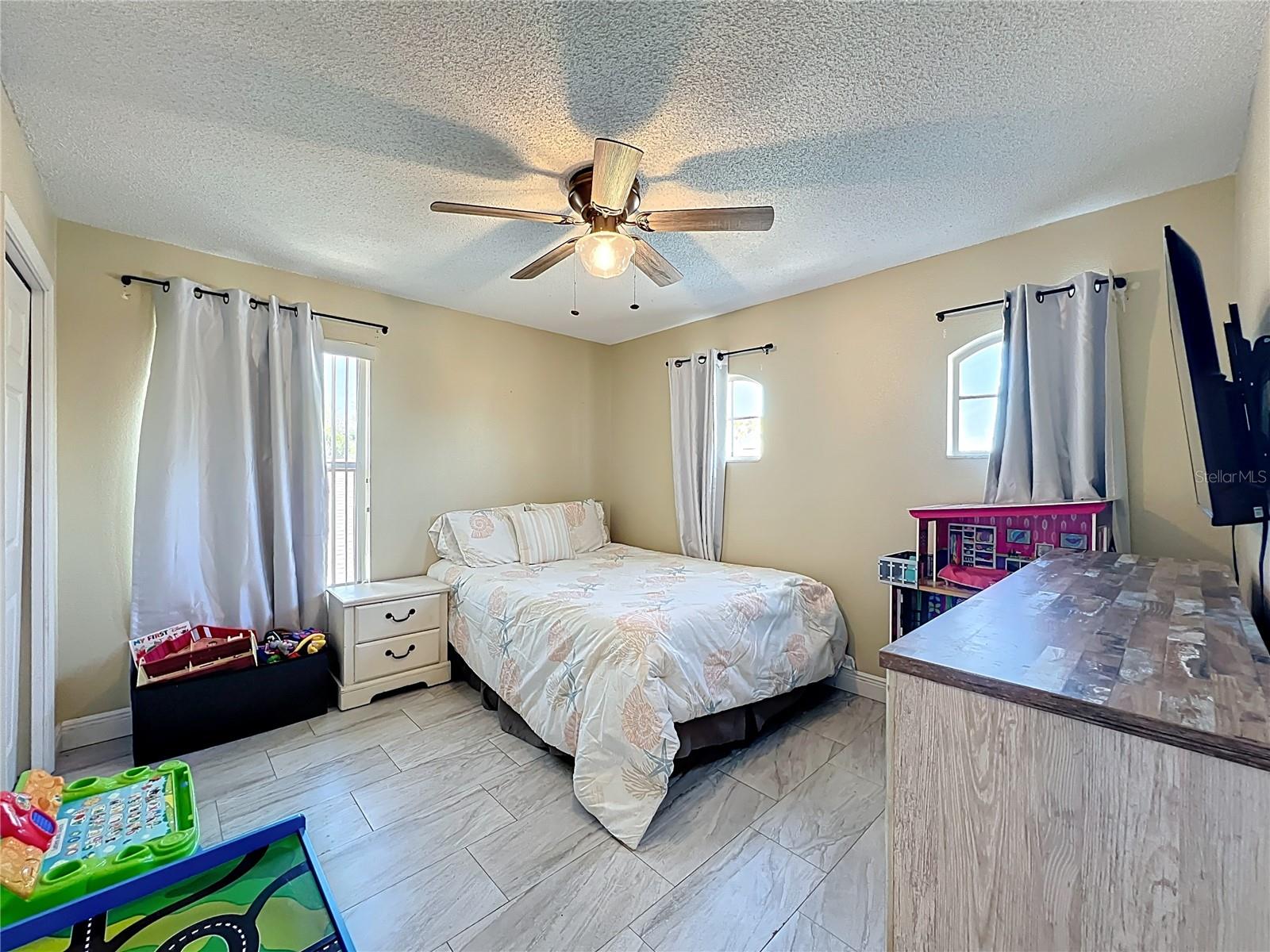 HAMPTON ESTATES - Residential