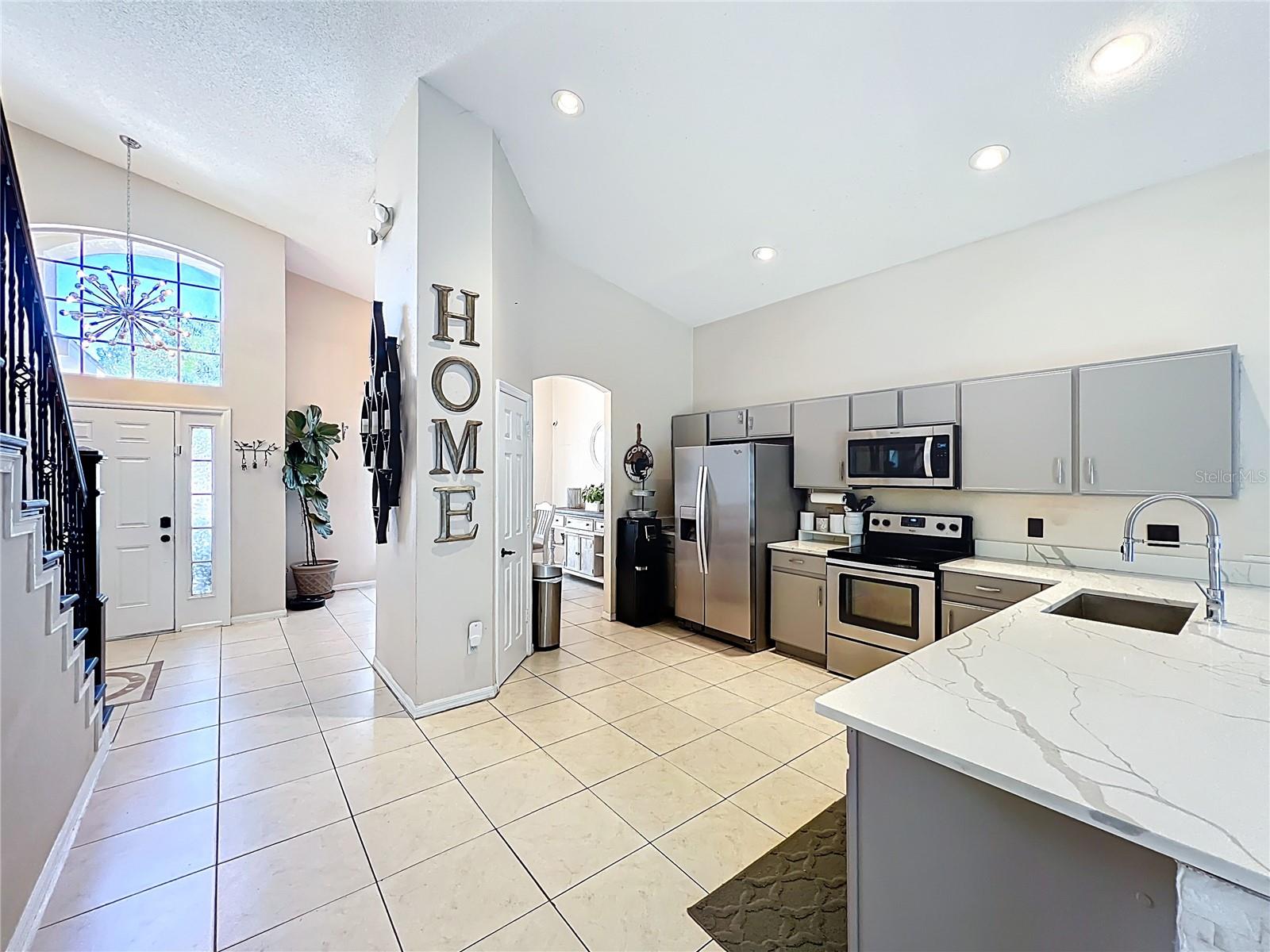 HAMPTON ESTATES - Residential