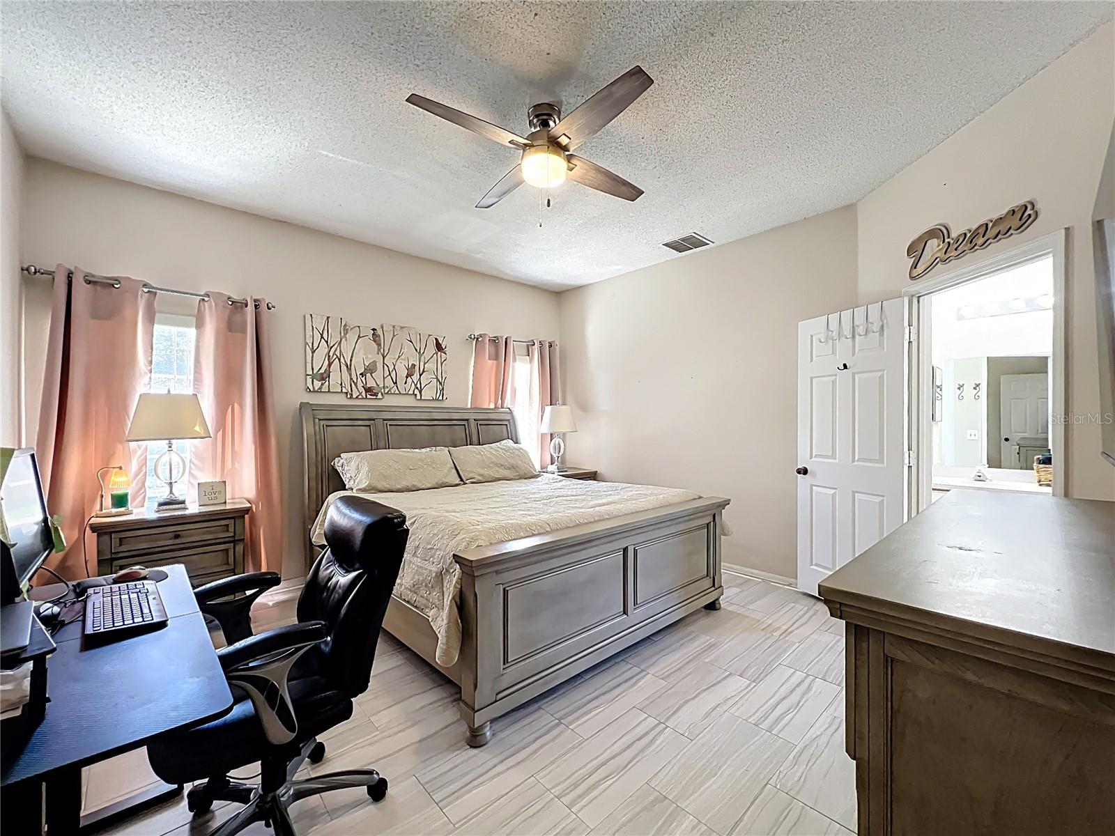 HAMPTON ESTATES - Residential