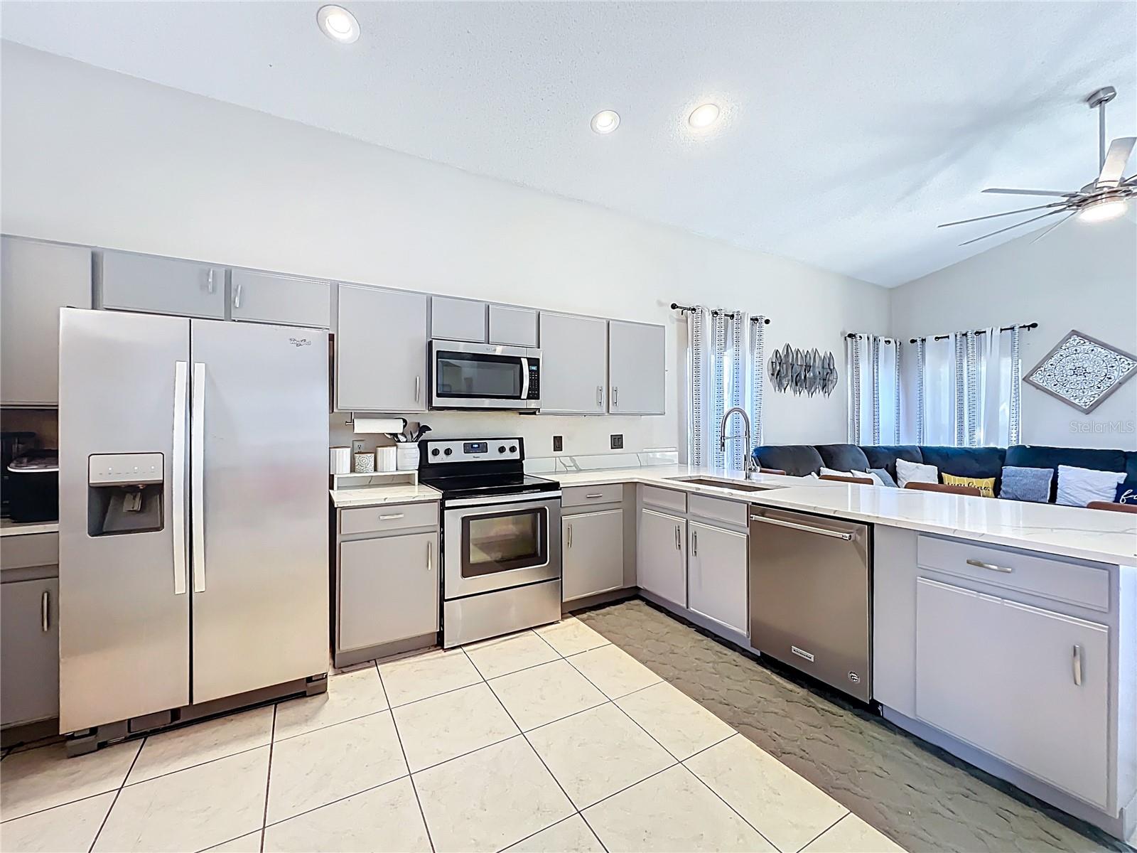 HAMPTON ESTATES - Residential