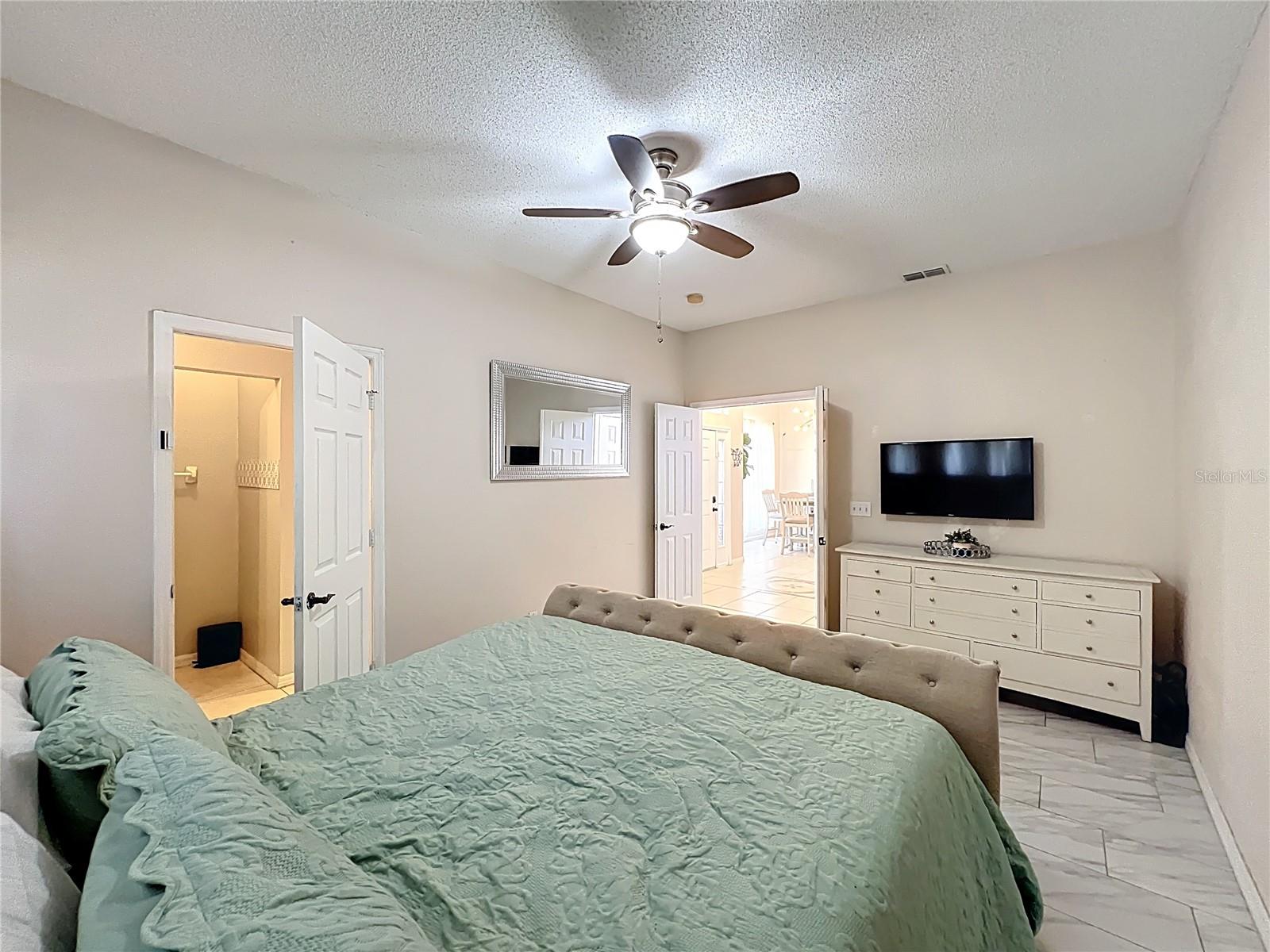 HAMPTON ESTATES - Residential