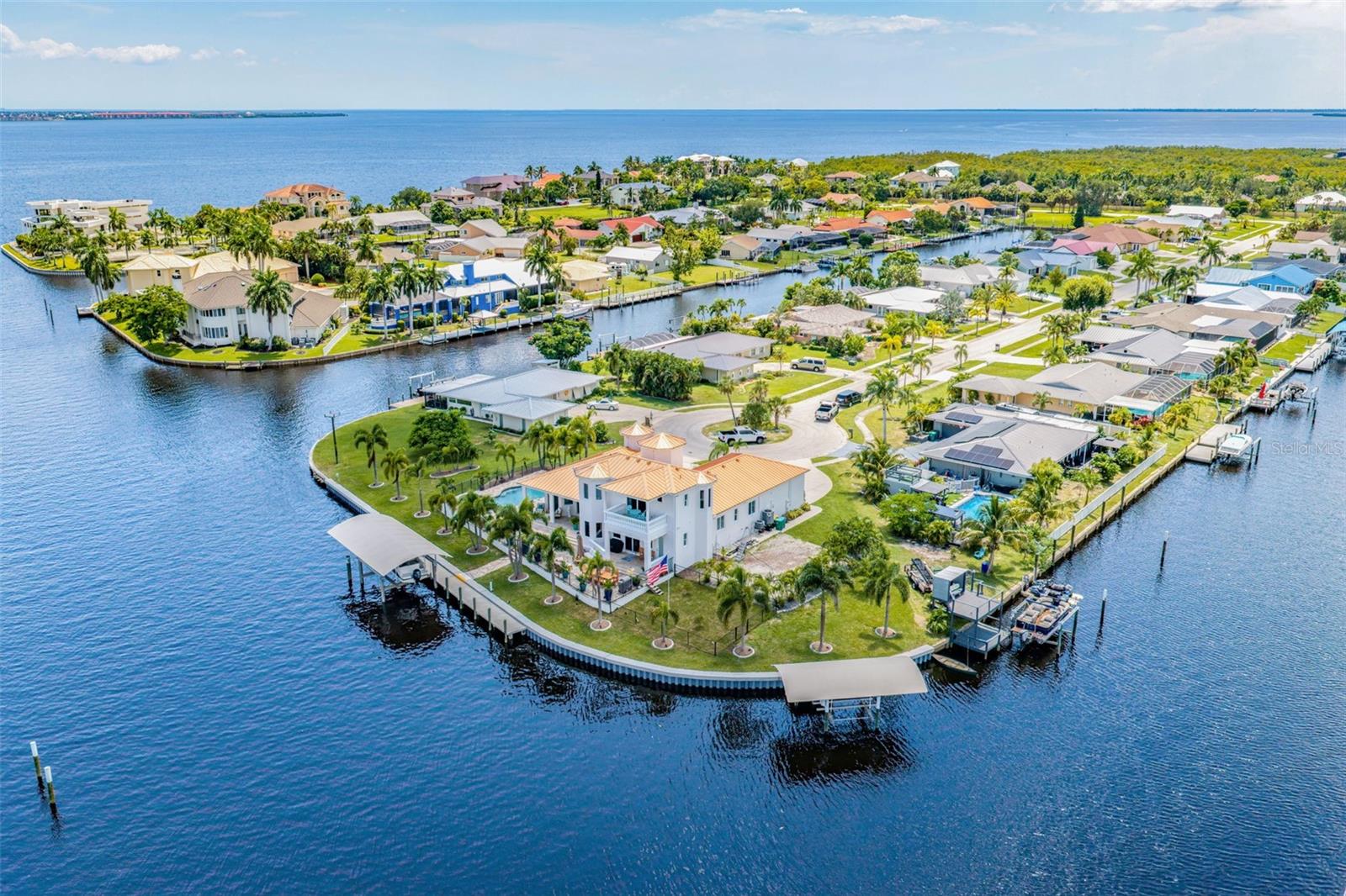 Search Properties for Sale 2 290 TAIT TERRACE SE