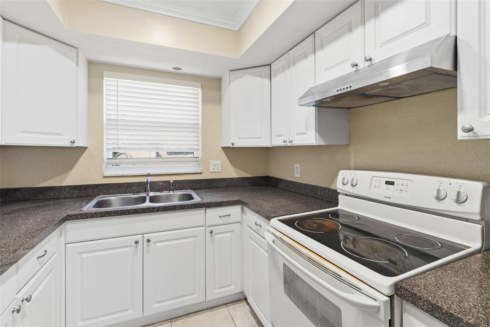 GARDEN MANOR SEC 3 BLK 4 PT REP - Residential