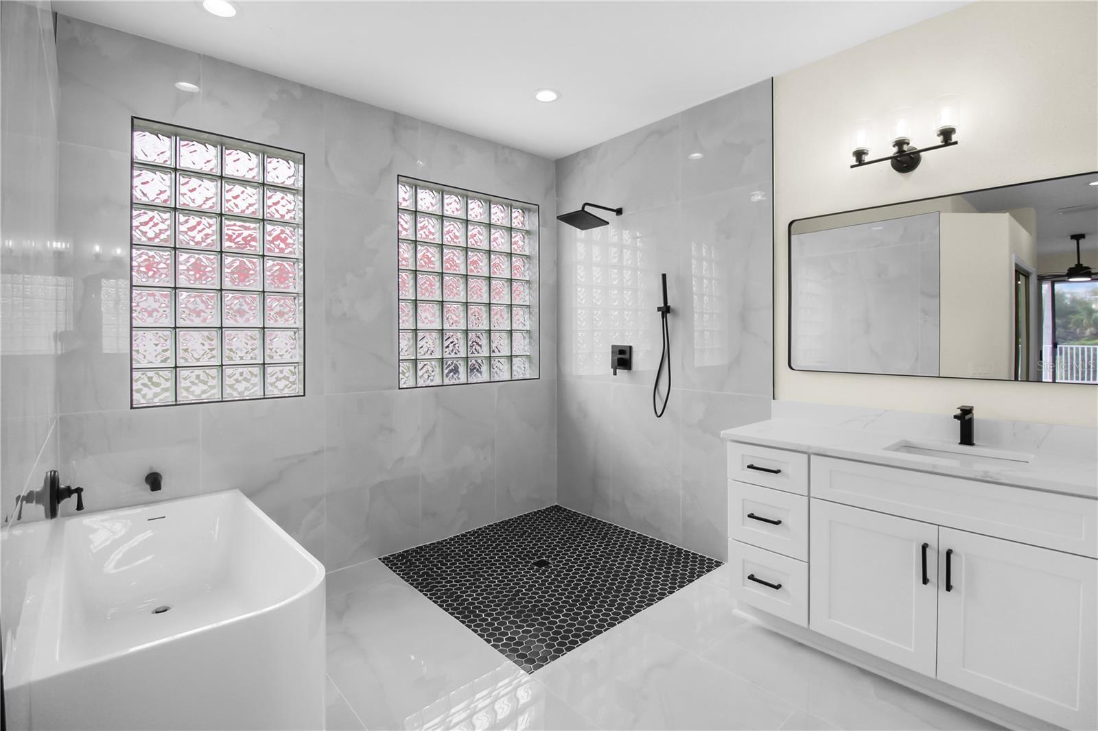 BAYOU CLUB ESTATES TRACT 5, PHASE 1 - Residential