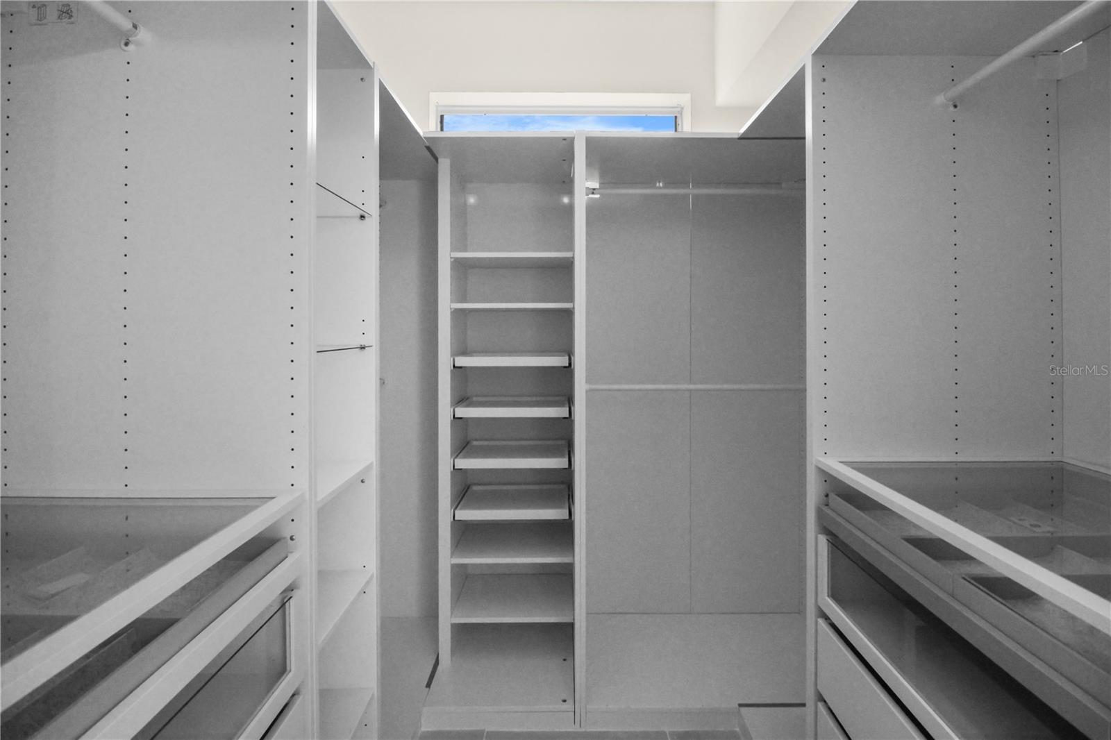 BAYOU CLUB ESTATES TRACT 5, PHASE 1 - Residential