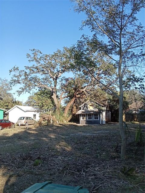 8211 N 14TH STREET TAMPA FL 33604