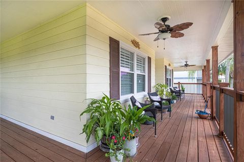A home in ELLENTON