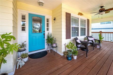A home in ELLENTON