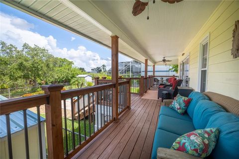 A home in ELLENTON