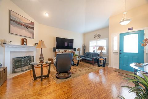 A home in ELLENTON