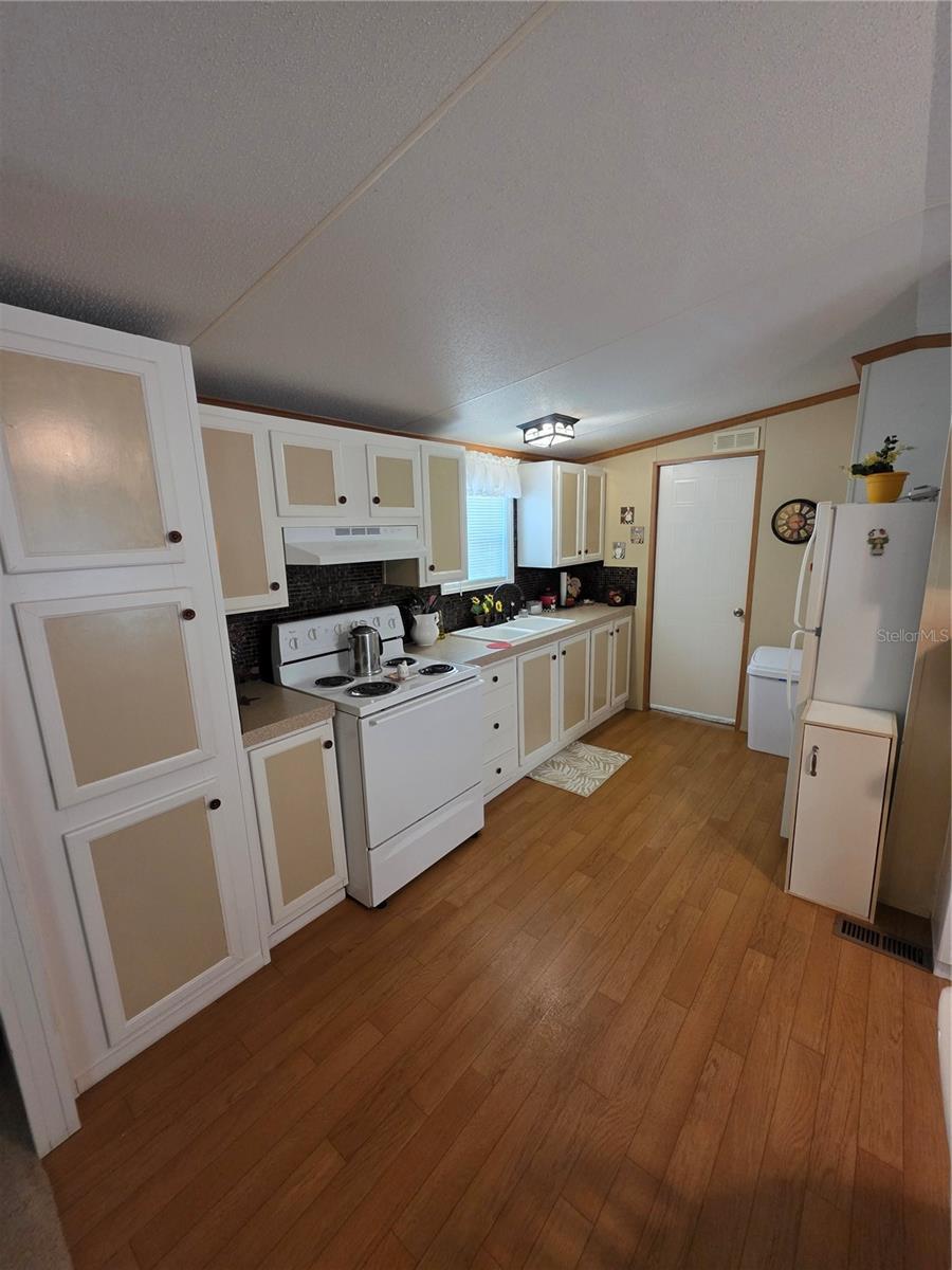 PANA-COO-CHEE RETREATS UN 1 - Residential