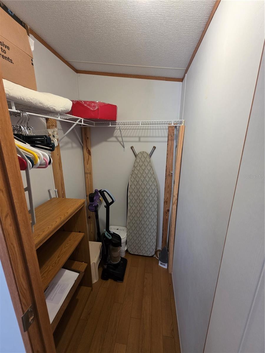 PANA-COO-CHEE RETREATS UN 1 - Residential