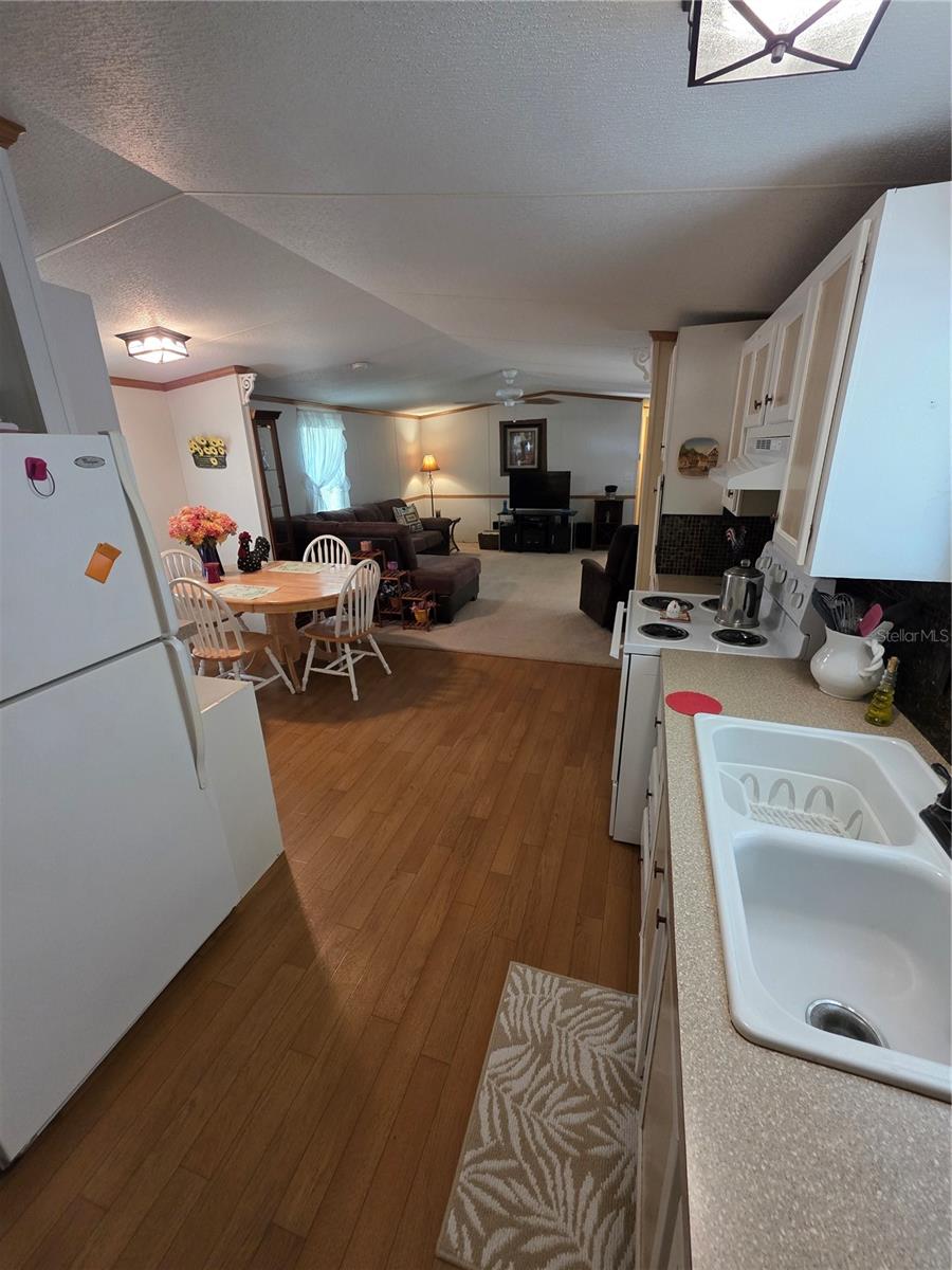 PANA-COO-CHEE RETREATS UN 1 - Residential