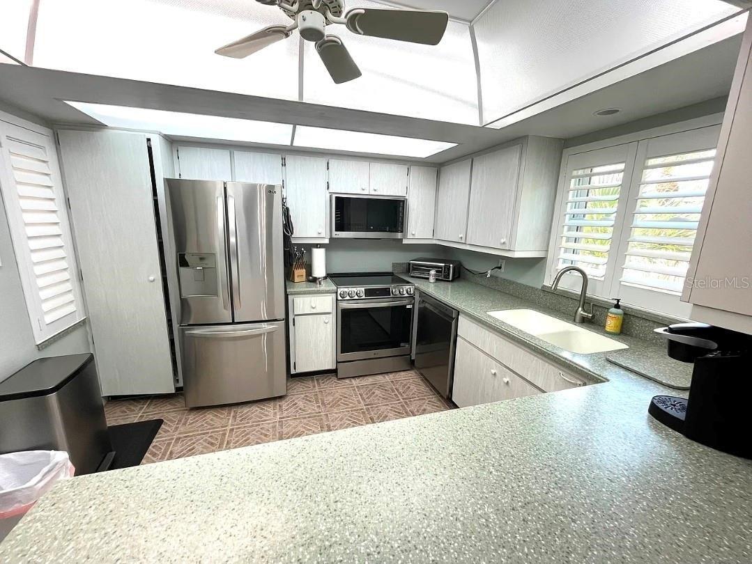 1250 N PORTOFINO DRIVE 301