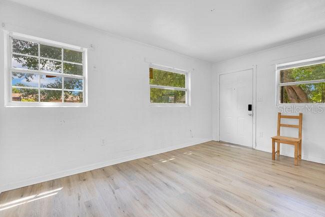 WEST ORLANDO - Residential Income