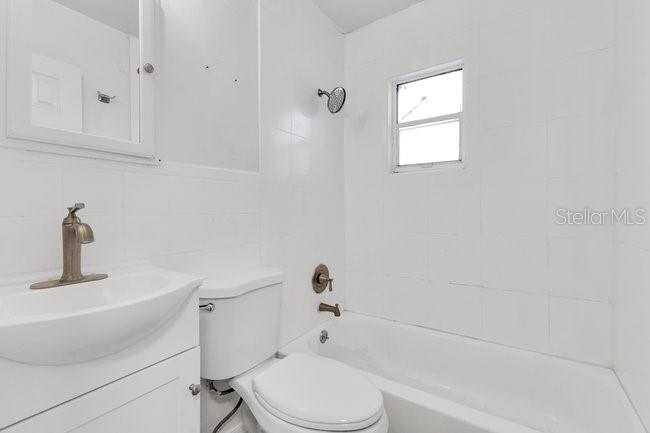 WEST ORLANDO - Residential Income