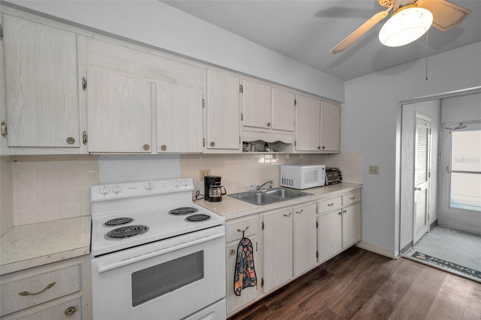 DISSTON ARMS APTS CONDO - Residential