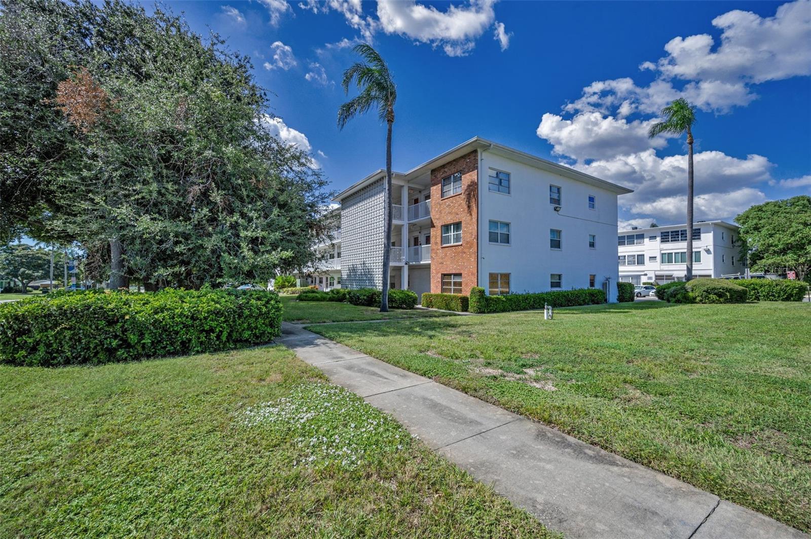 DISSTON ARMS APTS CONDO - Residential