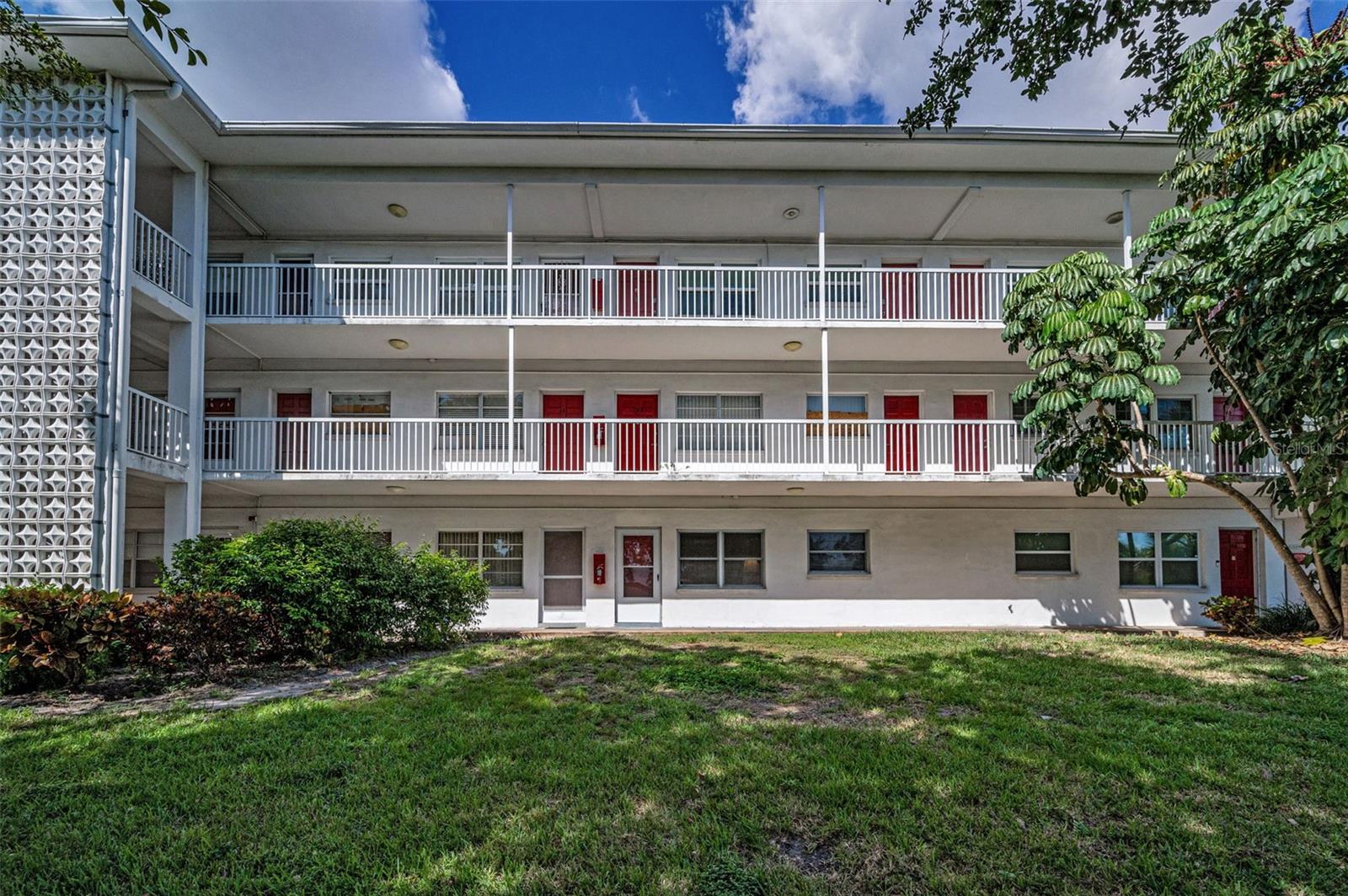 DISSTON ARMS APTS CONDO - Residential