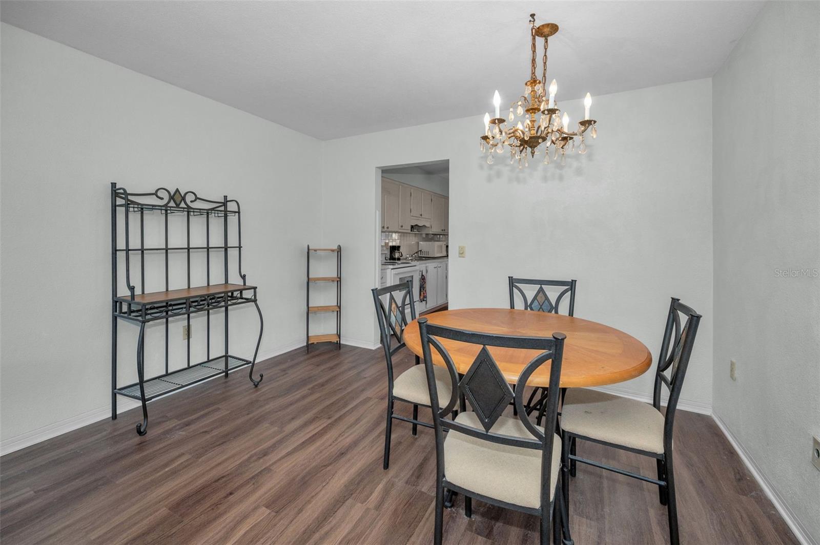 DISSTON ARMS APTS CONDO - Residential