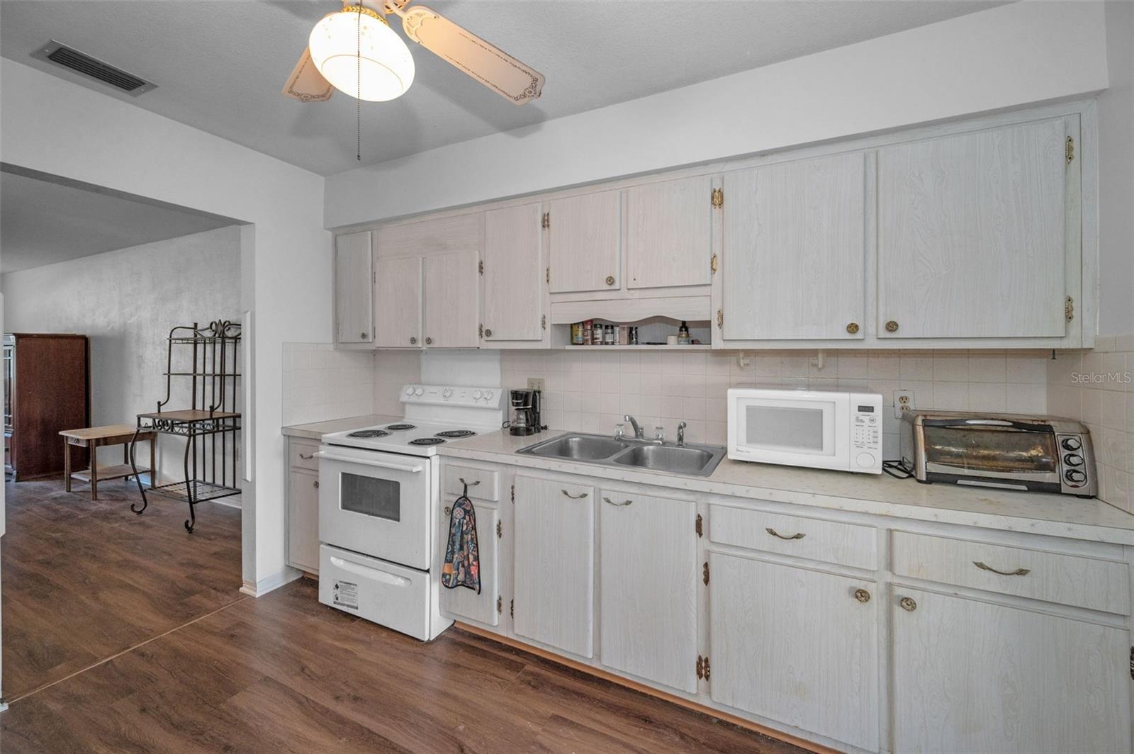 DISSTON ARMS APTS CONDO - Residential