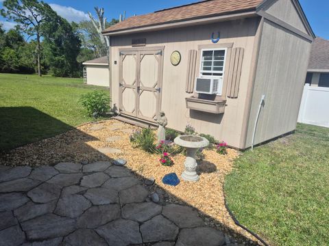 Photo of 51 Quail Roost Road, Lake Placid, FL 33852 (MLS # O6399799)