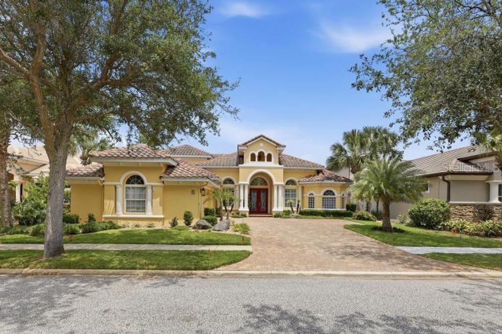 Photo of 34 N Waterview Drive, Palm Coast, FL 32137 (MLS # FC318412)
