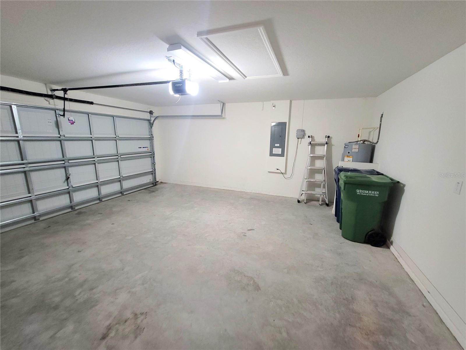 SANCTUARY BY THE LAKE PH 2 - Residential Lease