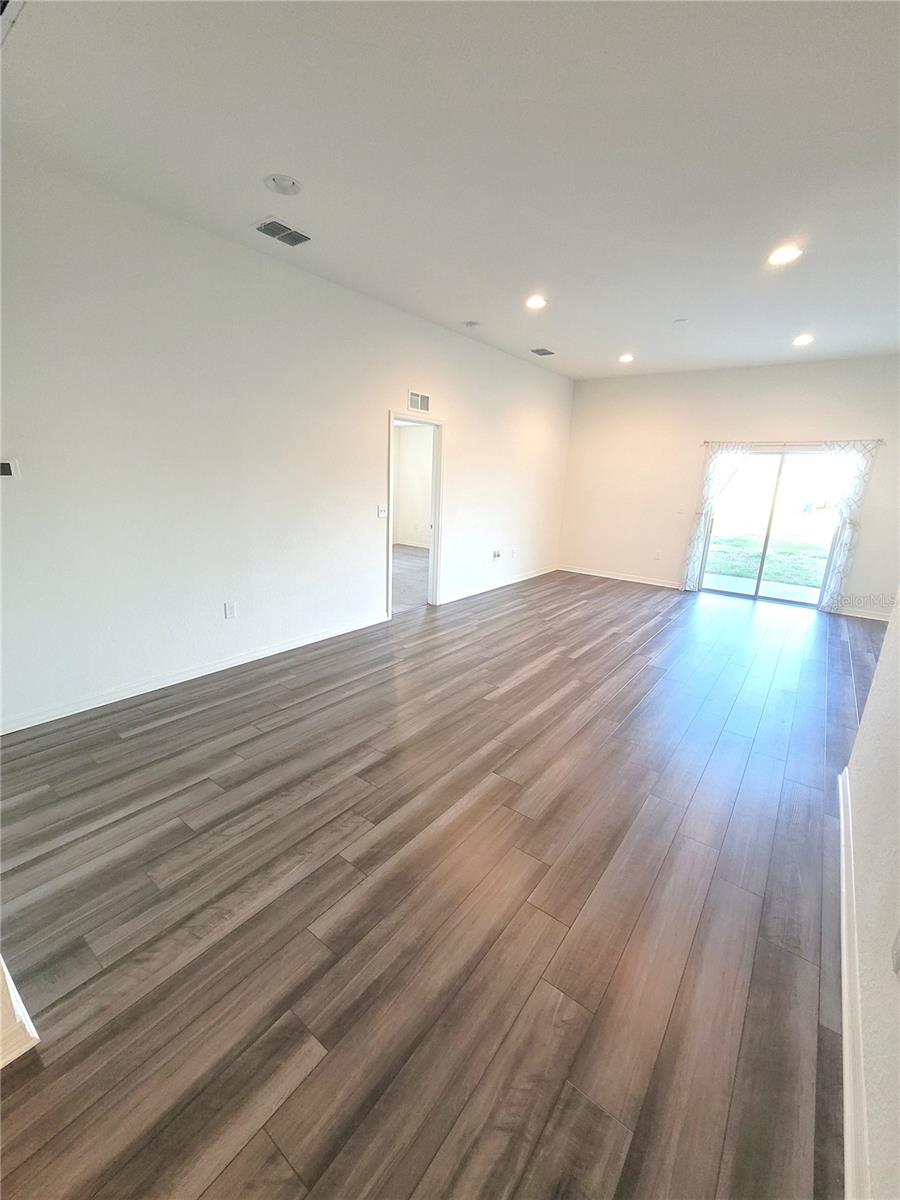 SANCTUARY BY THE LAKE PH 2 - Residential Lease