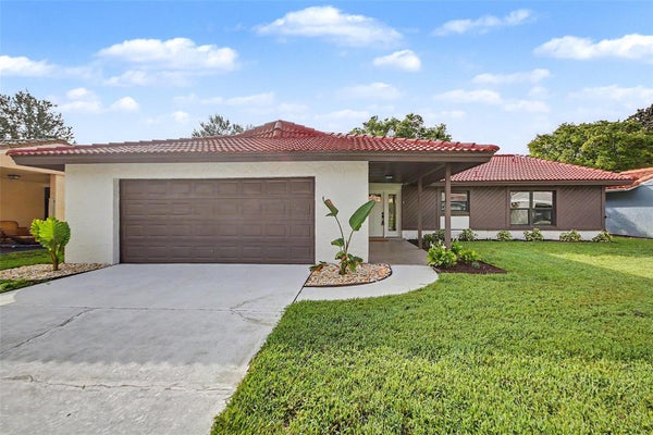 10604 WHITMAN CIR, ORLANDO, FL 32821 - Image 4cfef775bc6dbf8a729e5a01a72cee95/4226128314