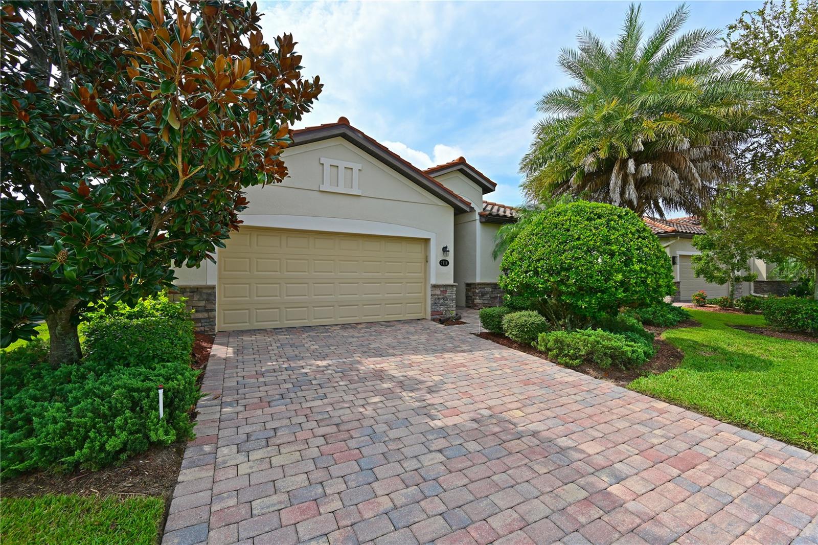 7114 QUIET CREEK DRIVE