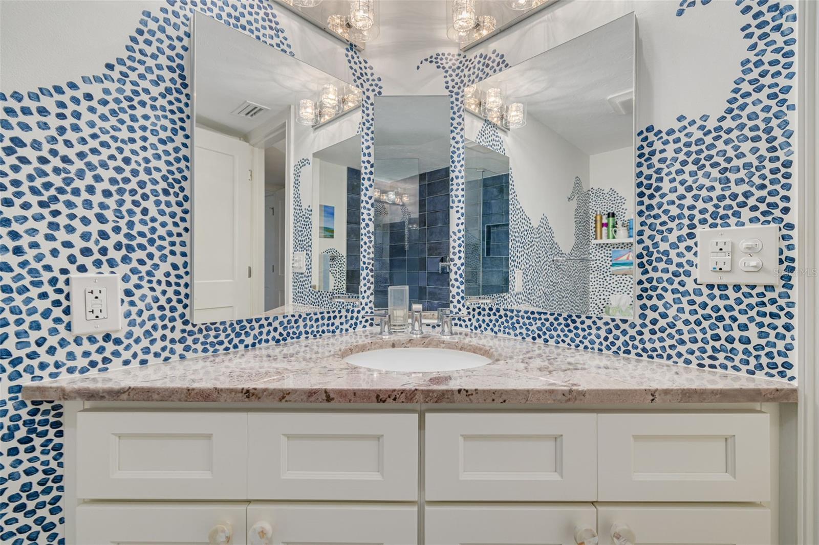 TORTUGA BEACH - Residential