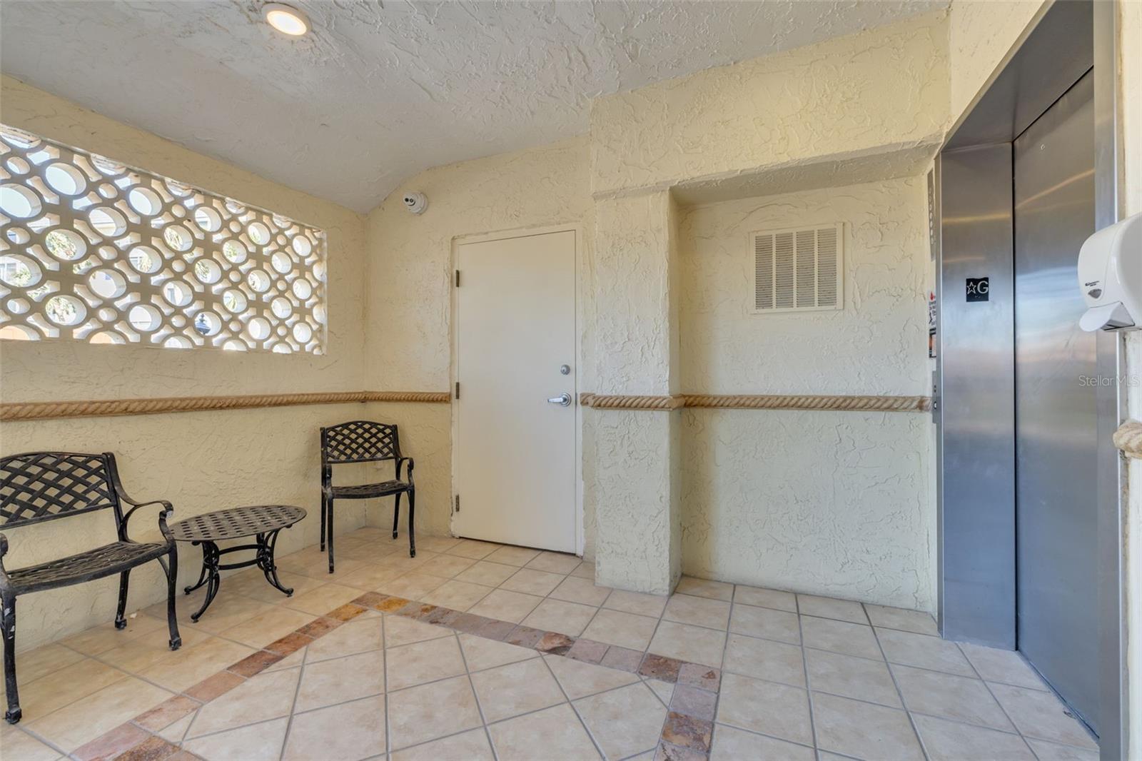 TORTUGA BEACH - Residential