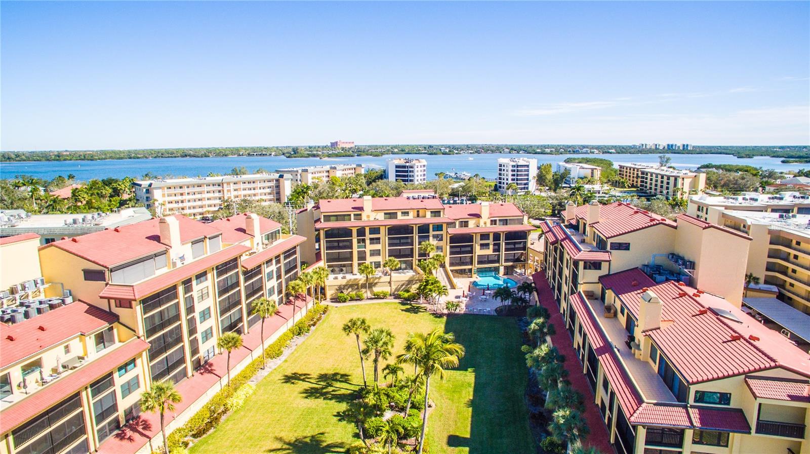 TORTUGA BEACH - Residential