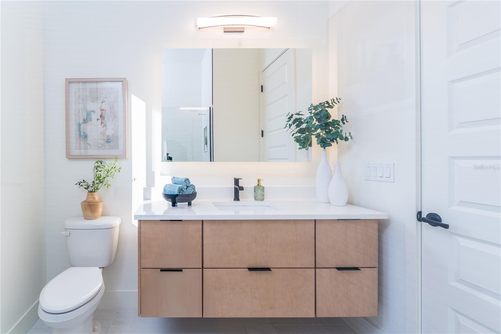 APOLLO BEACH UNIT SIX - Residential