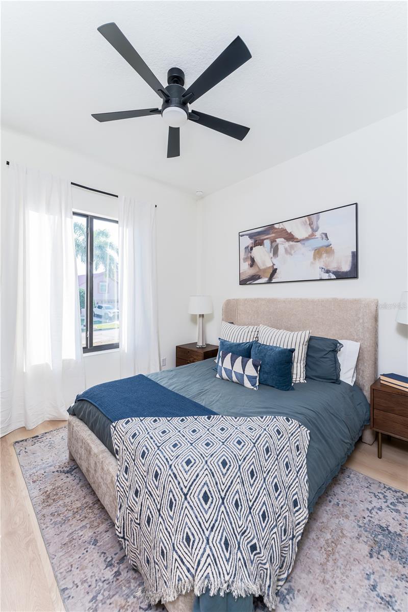 APOLLO BEACH UNIT SIX - Residential