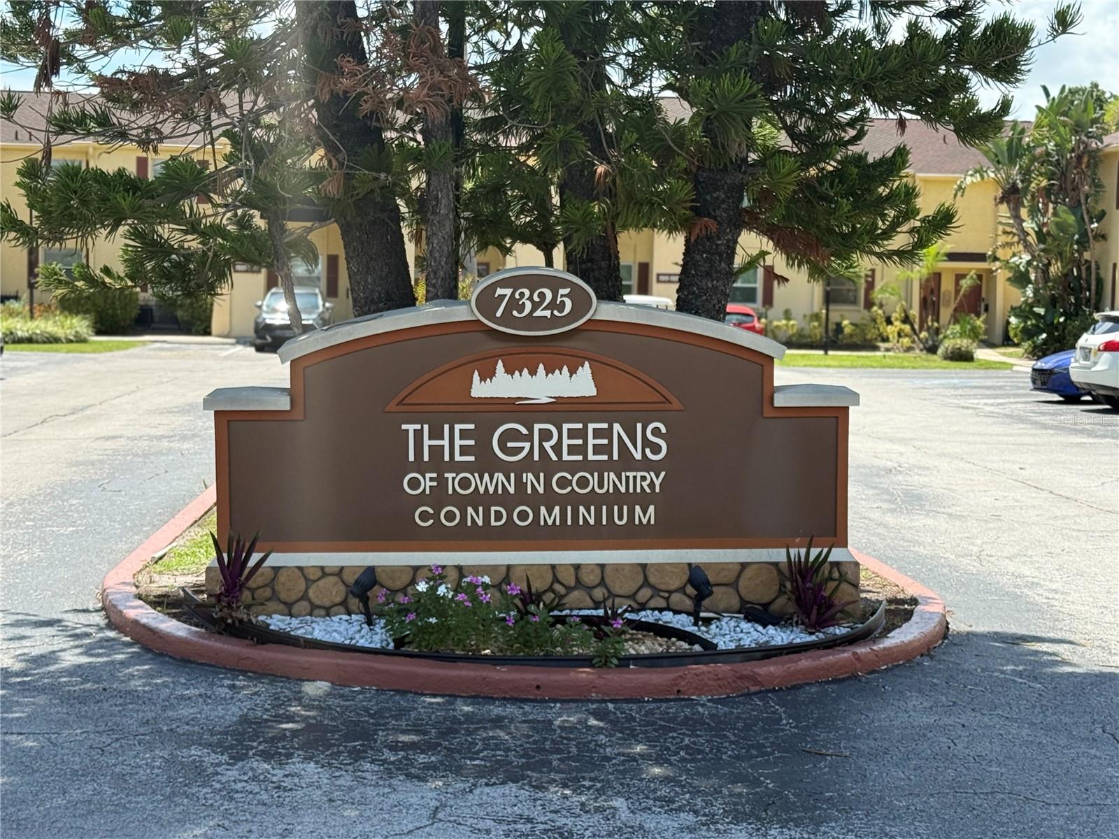 Prime Tampa Opportunity – Spacious 3BR/2BA Condo! AS IS!
Discover the potential in this spacious 1,432 sq. ft. condo perfectly situated in the heart of Tampa! With 3 bedrooms and 2 full bathrooms, this home offers an abundance of space and comfort. Just minutes from top-rated restaurants, endless shopping, and Tampa International Airport, convenience is at your doorstep.
Whether you’re an investor ready to grow your portfolio or a first-time buyer looking to make it your own, this property is a smart move. A little TLC will go a long way, making this a true diamond in the rough.
Don’t just take our word for it—come see the possibilities for yourself!