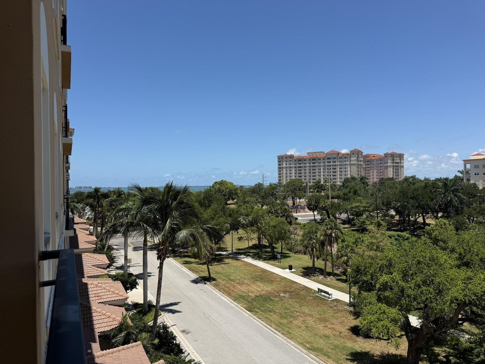 1064 N TAMIAMI TRAIL 1433