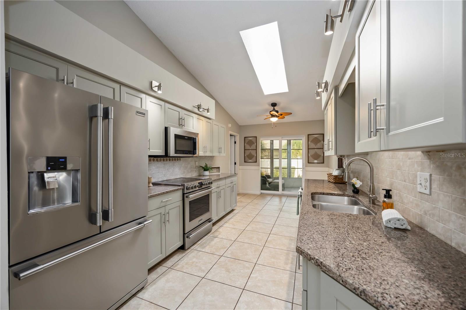 INDIAN SPRINGS - Residential