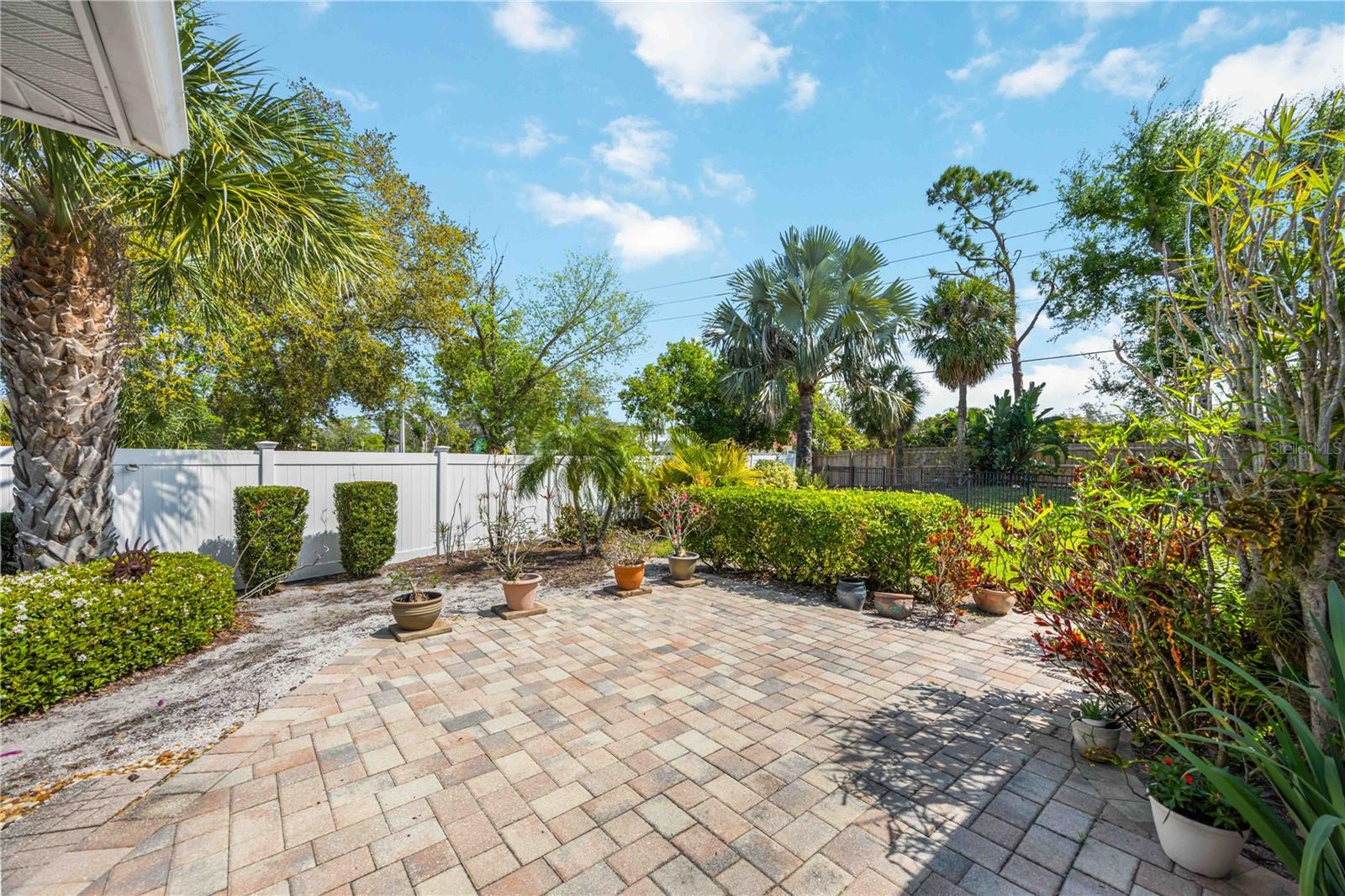 INDIAN SPRINGS - Residential