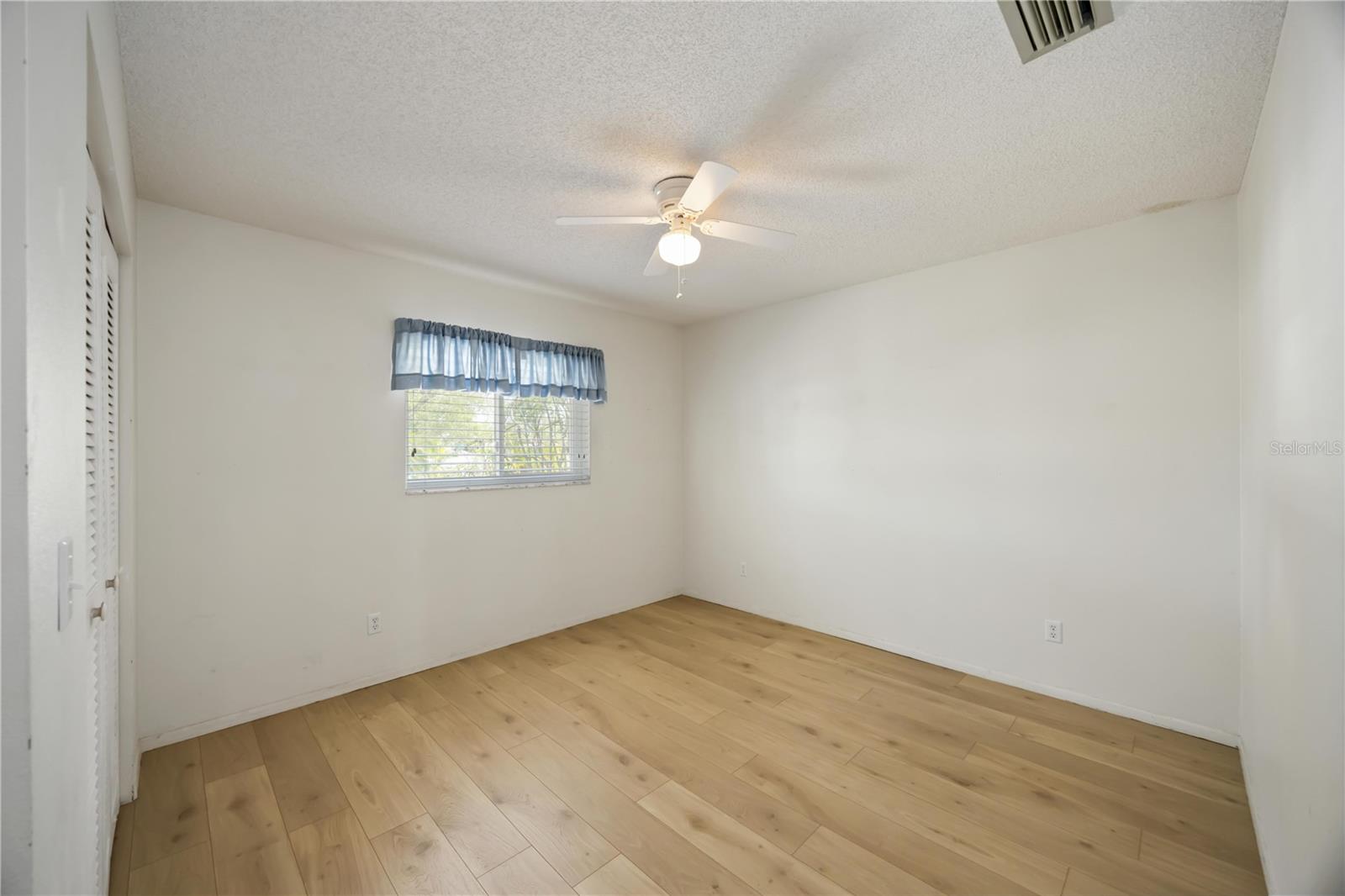 INDIAN SPRINGS - Residential