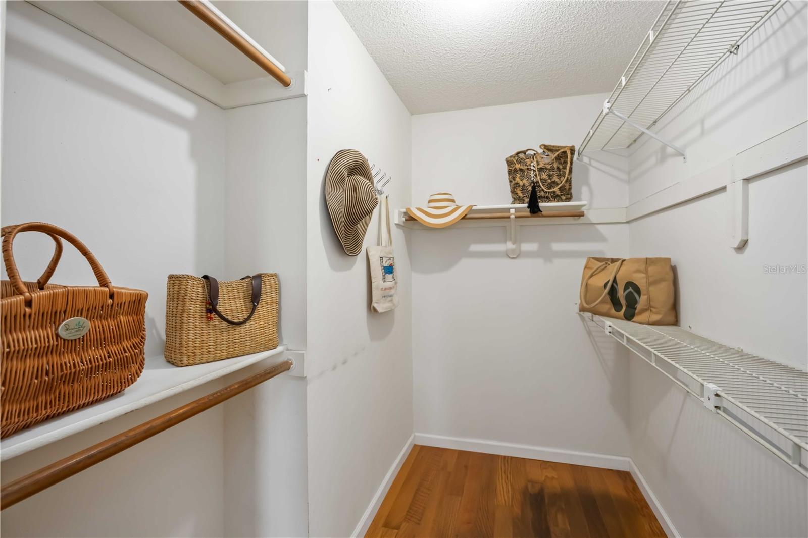 INDIAN SPRINGS - Residential