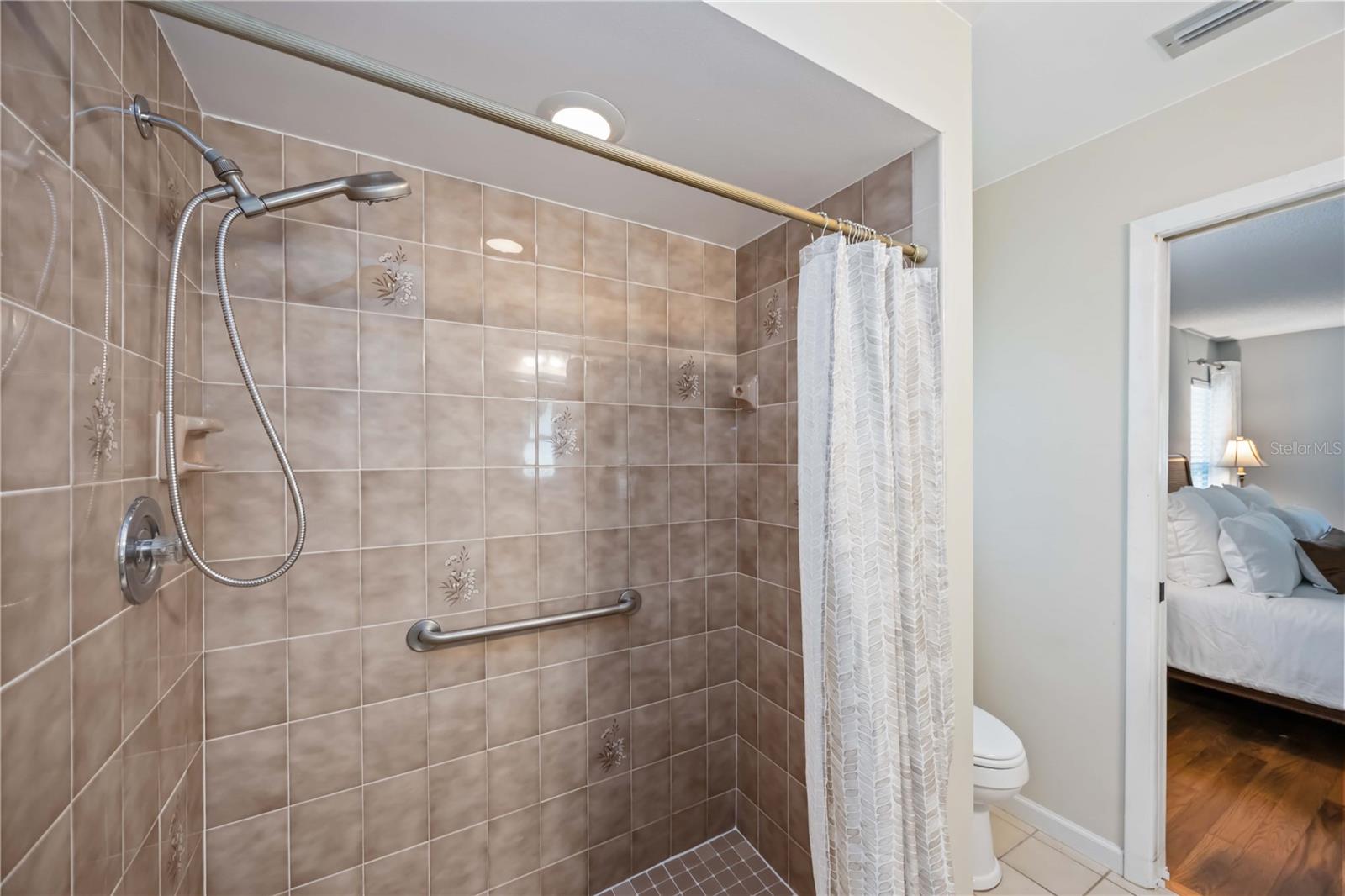 INDIAN SPRINGS - Residential