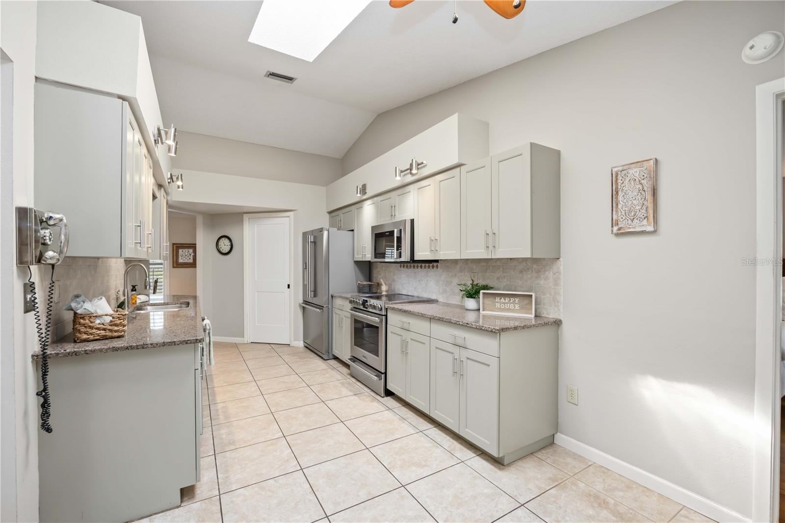 INDIAN SPRINGS - Residential