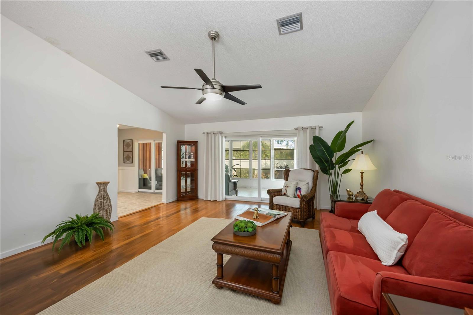 INDIAN SPRINGS - Residential