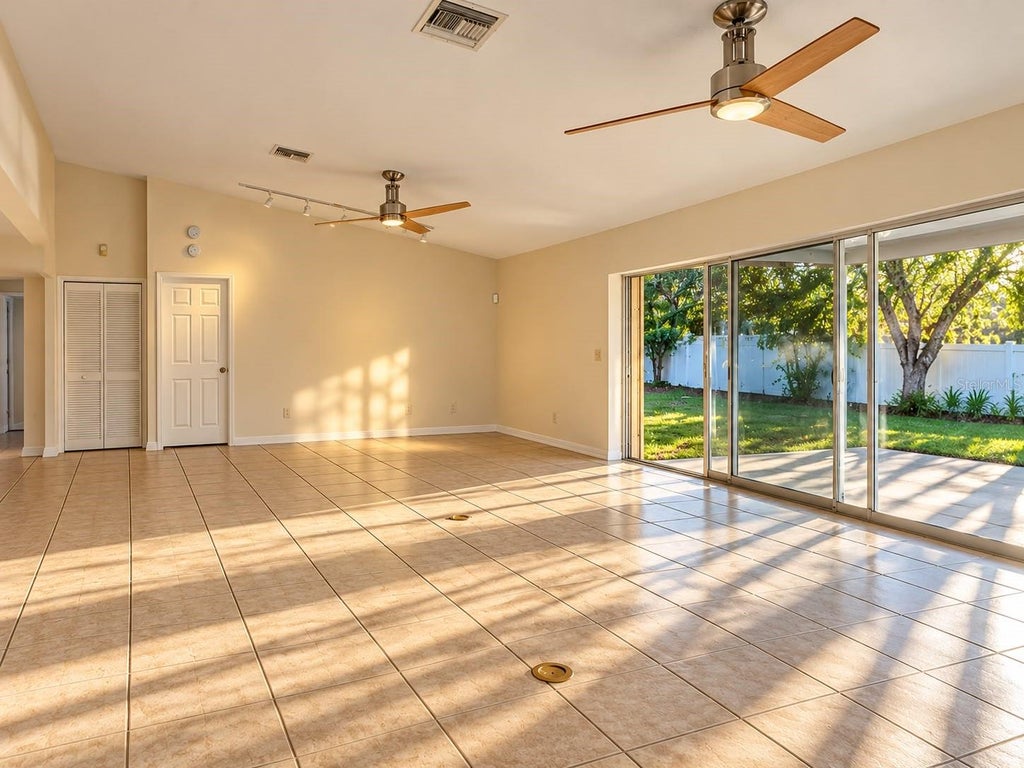 Photo of 131 49th Court E, Palmetto, FL 34221 (MLS # TB8559132)
