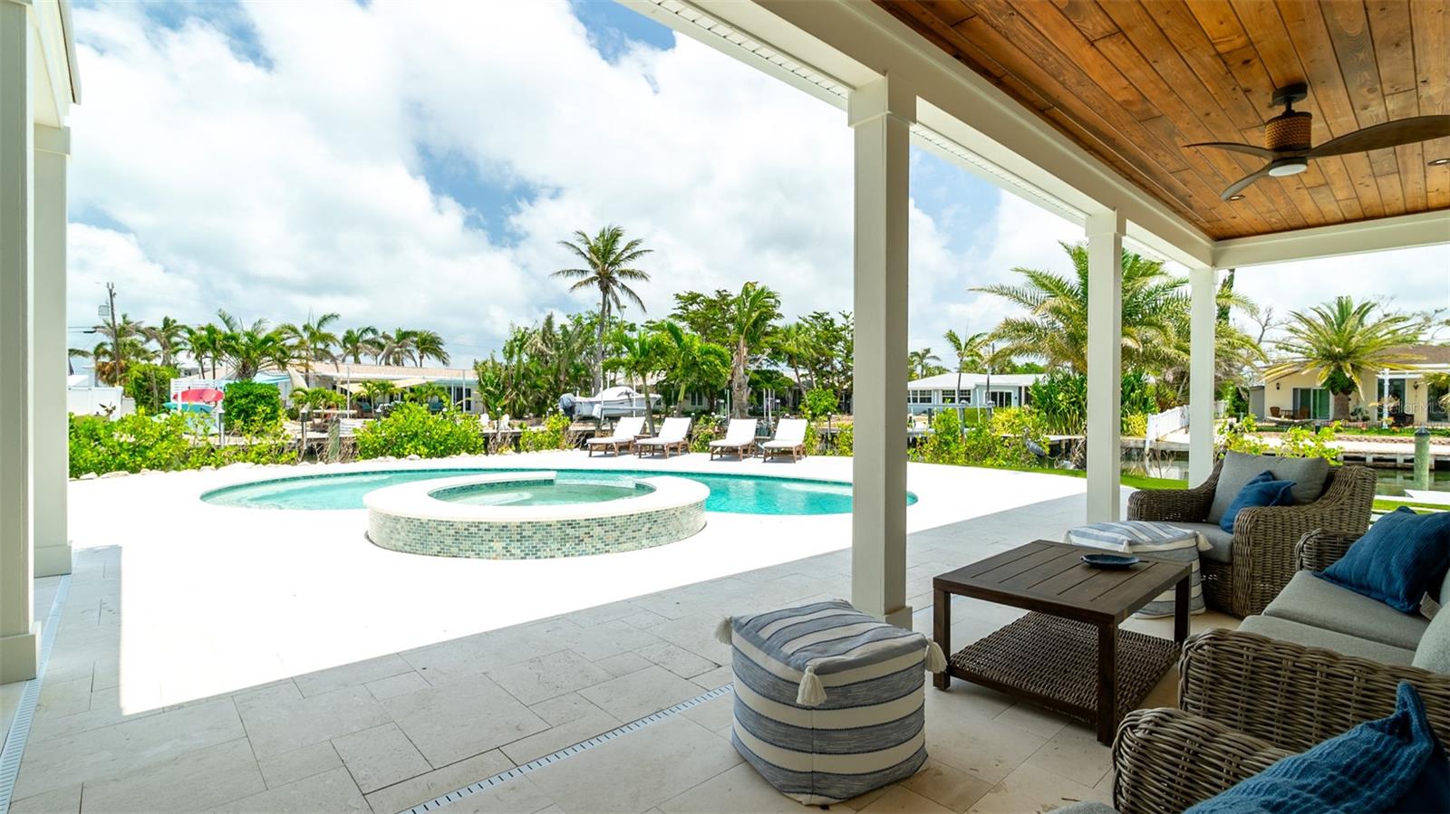 KEY ROYALE 11TH ADD - Residential