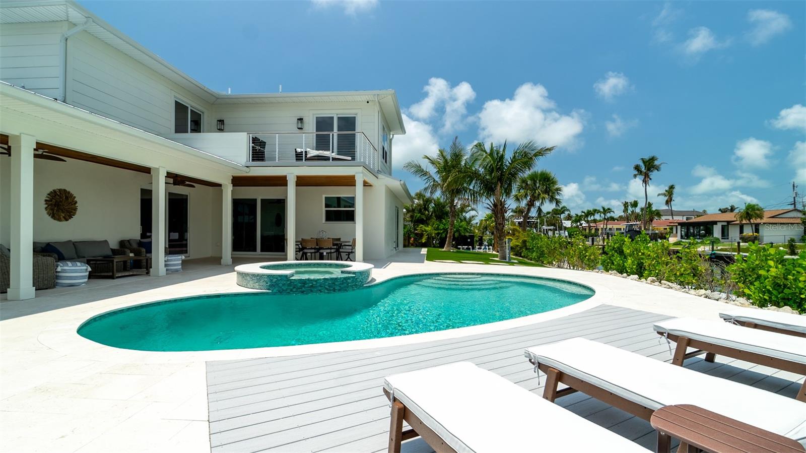 KEY ROYALE 11TH ADD - Residential