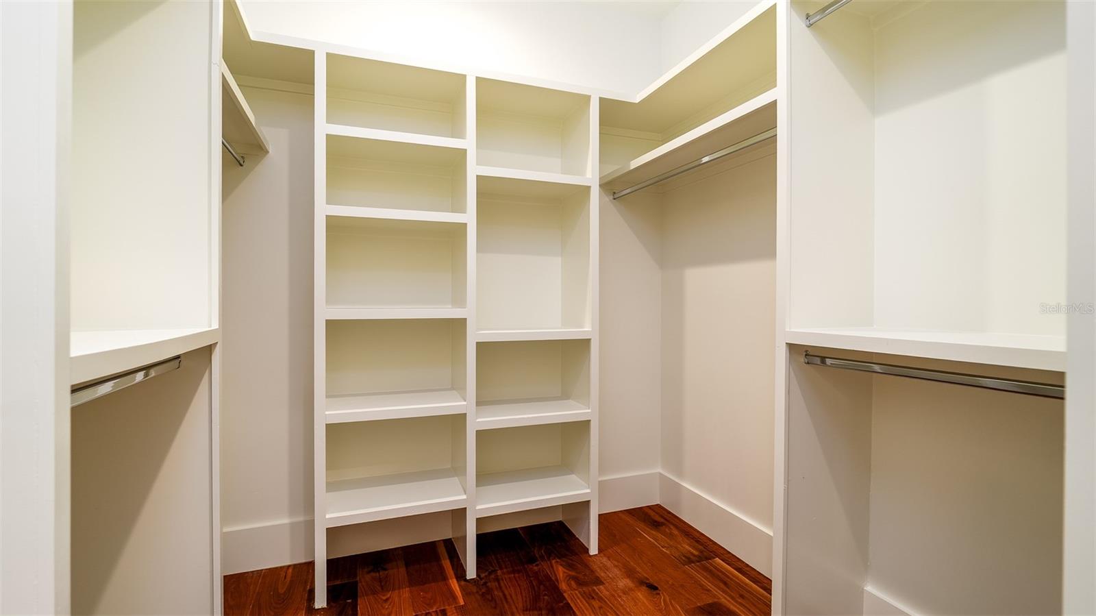 KEY ROYALE 11TH ADD - Residential