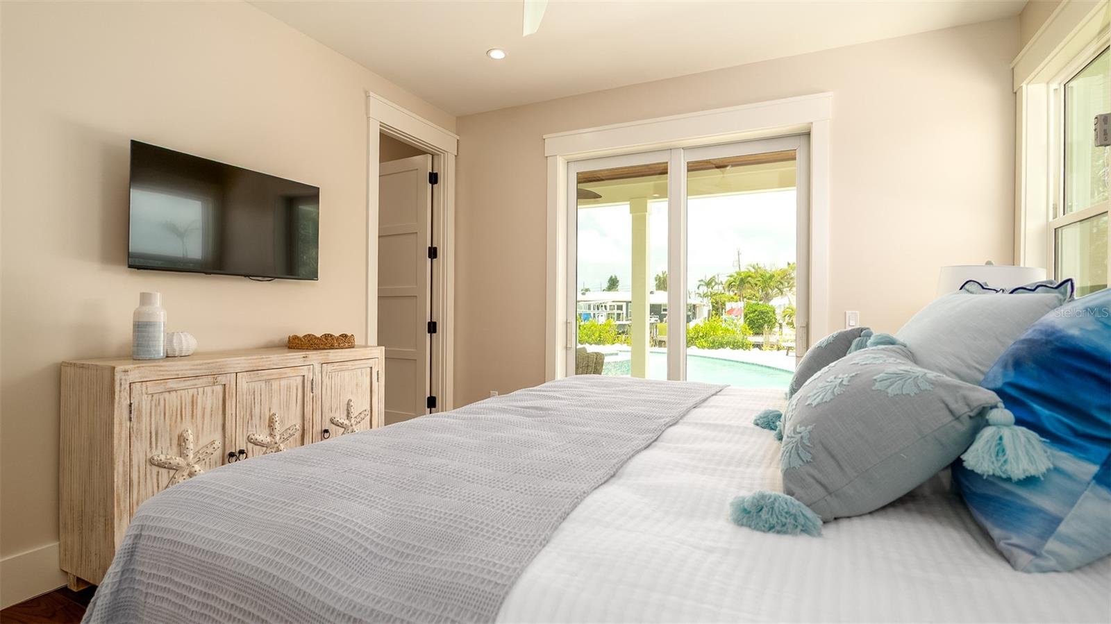 KEY ROYALE 11TH ADD - Residential